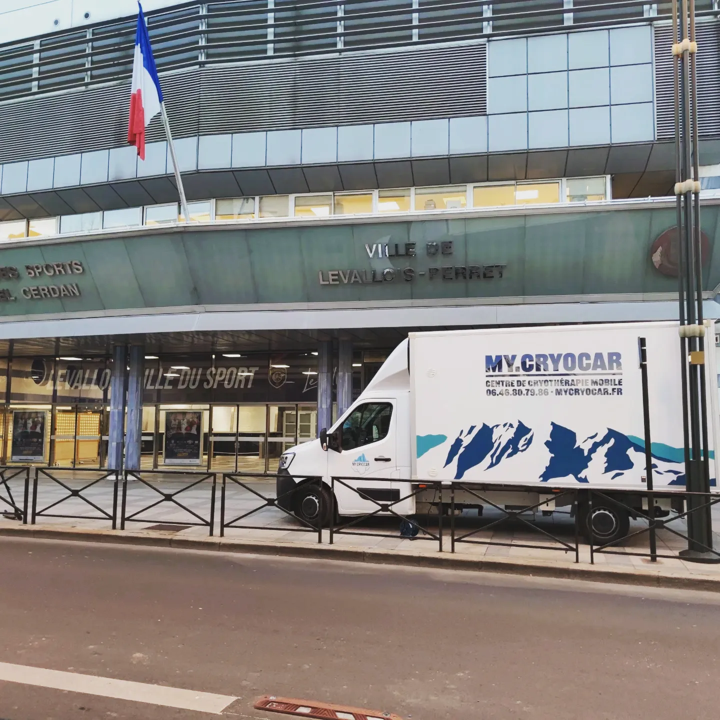 La Cryoth Rapie Mobile Chez Les Metropolitans